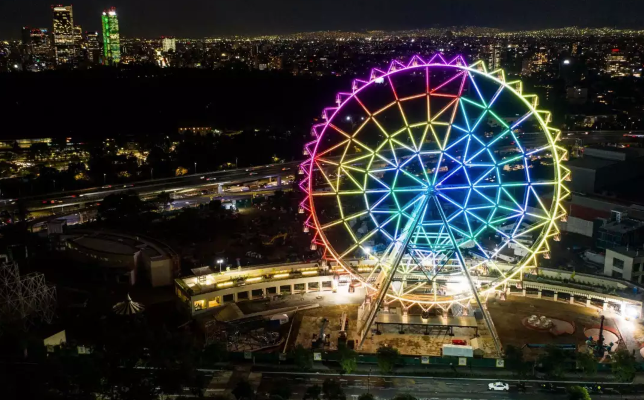 Aztlán de CDMX se inauguró este 20 de marzo con 18 atracciones